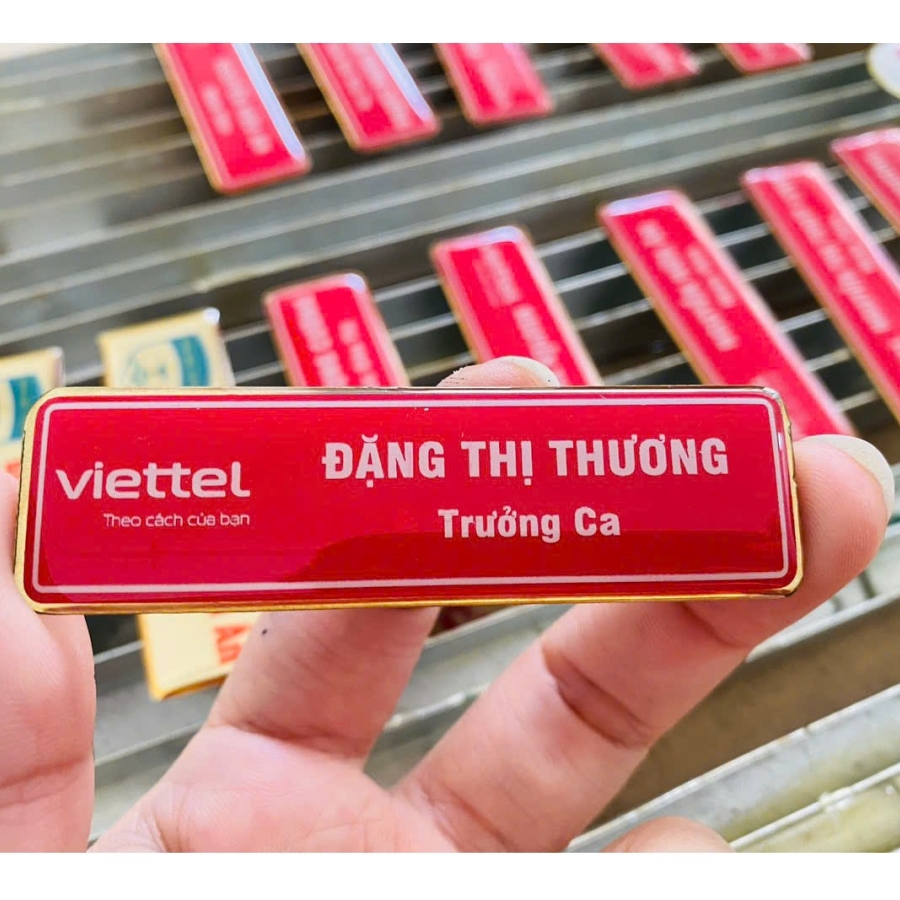 Bảng tên cài áo công ty