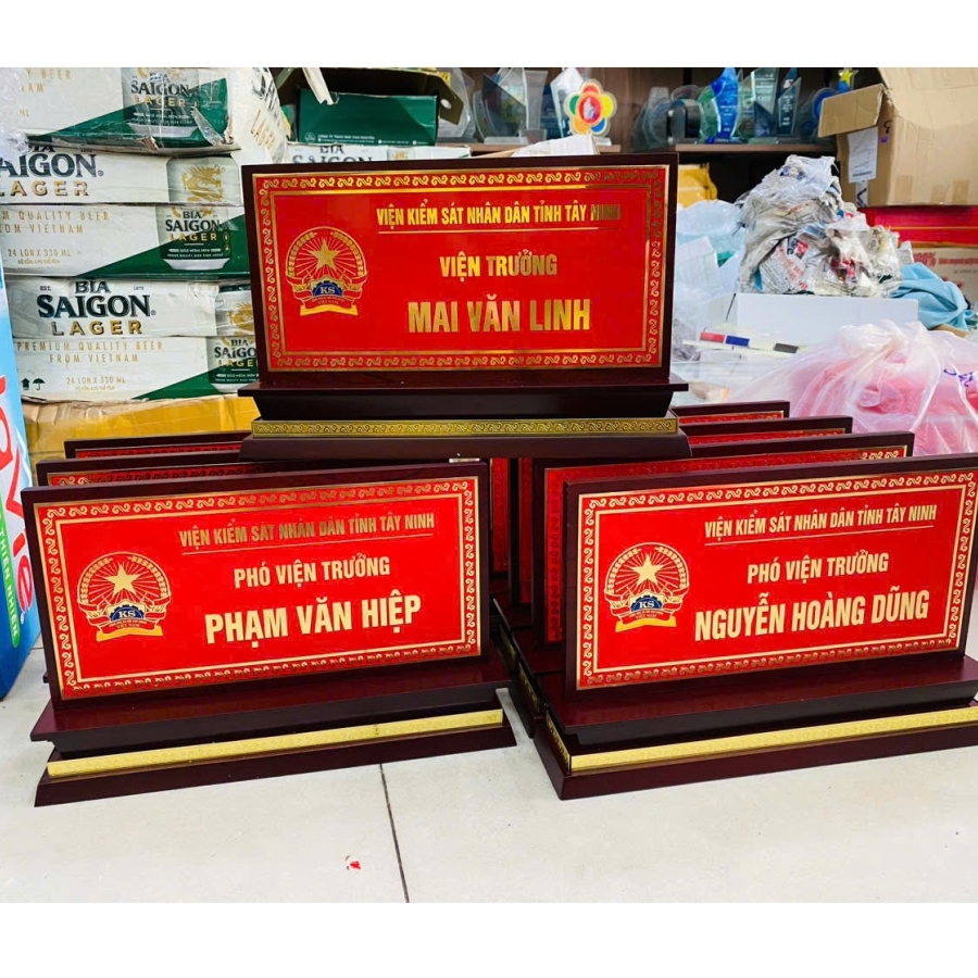 BẢNG TÊN ĐỂ BÀN LÀM VIỆC BẢNG TÊN ĐỂ BÀN LÀM VIỆC