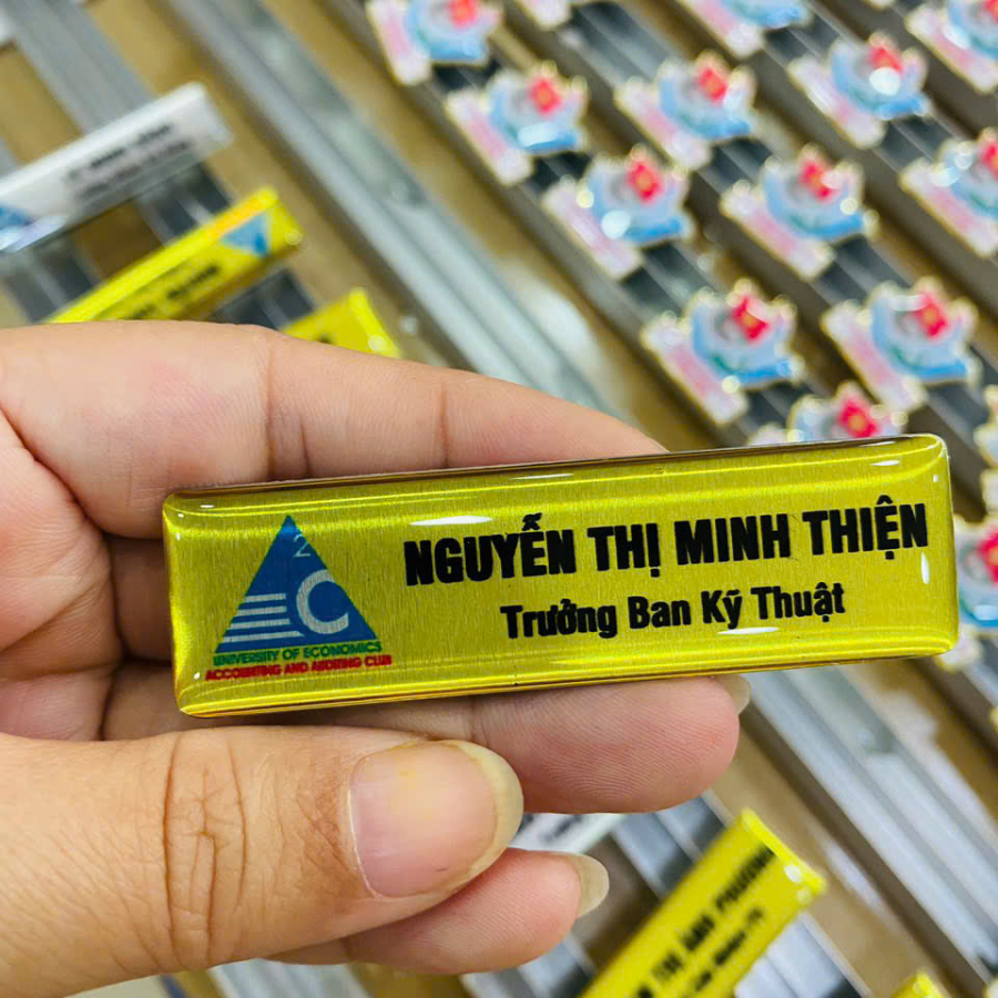Bảng tên logo công ty cài áo