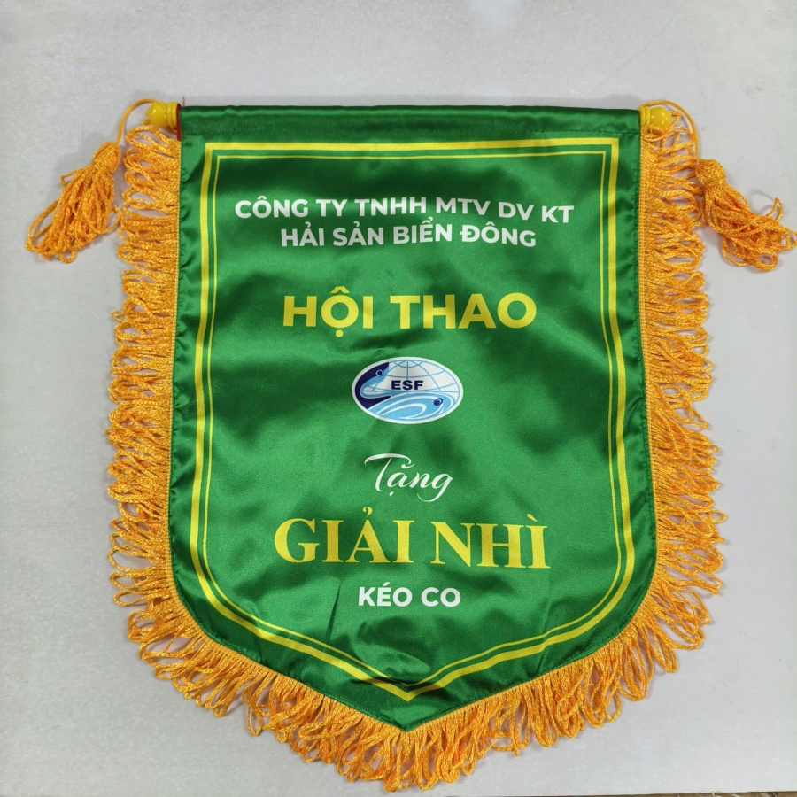 CỜ TRAO GIẢI HỘI THAO 