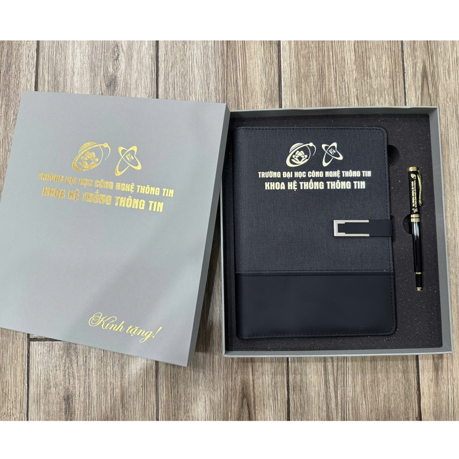 COMBO QUÀ TẶNG -  KHẮC TÊN TRƯỜNG ĐẠI HỌC