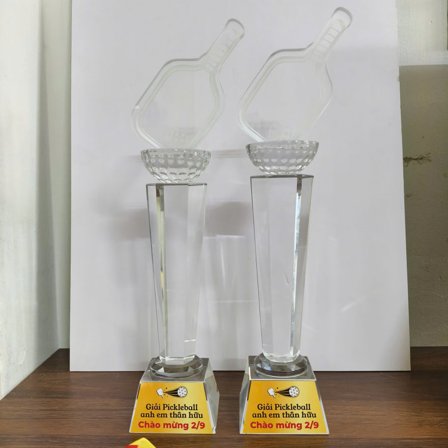 CUP PHA LÊ TRAO GIẢI PICKLEBALL NGÀY 2/9