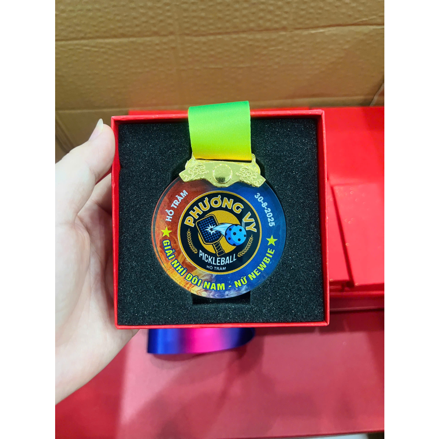 Huy chương pha lê cầu lông lưu niệm
