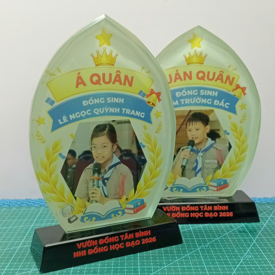 Kỷ niệm chương khen thưởng đẹp 