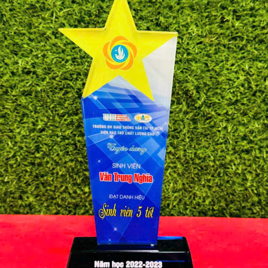 Kỷ niệm chương pha lê ngôi sao cao cấp 2026