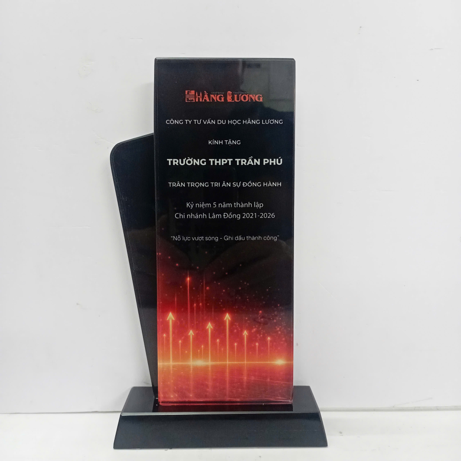 Kỷ niệm chương pha lê tri ân 2026