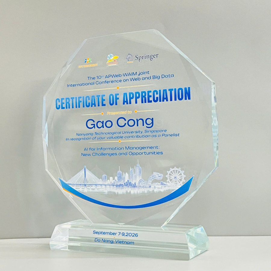 Kỷ niệm chương quà tặng doanh nghiệp