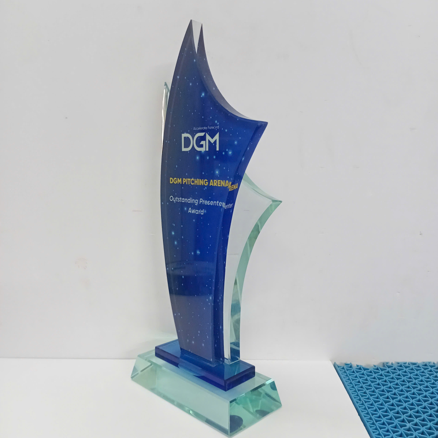 Kỷ niệm chương thủy tinh 2 lớp vinh danh