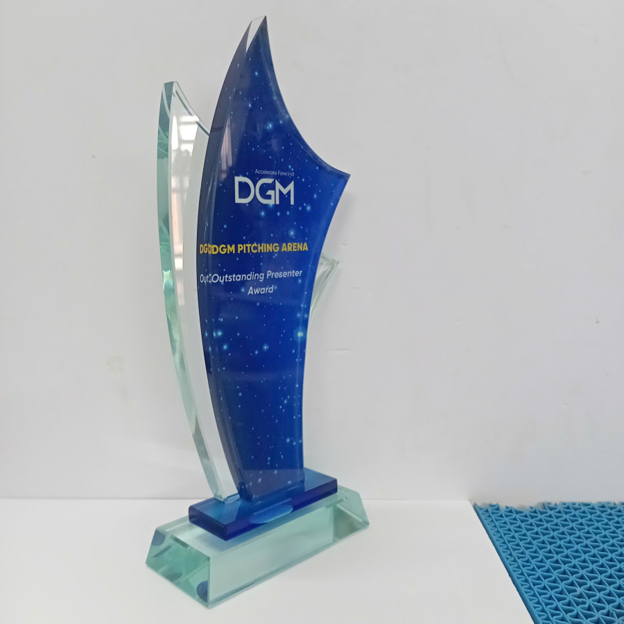 Kỷ niệm chương thủy tinh 2 lớp vinh danh