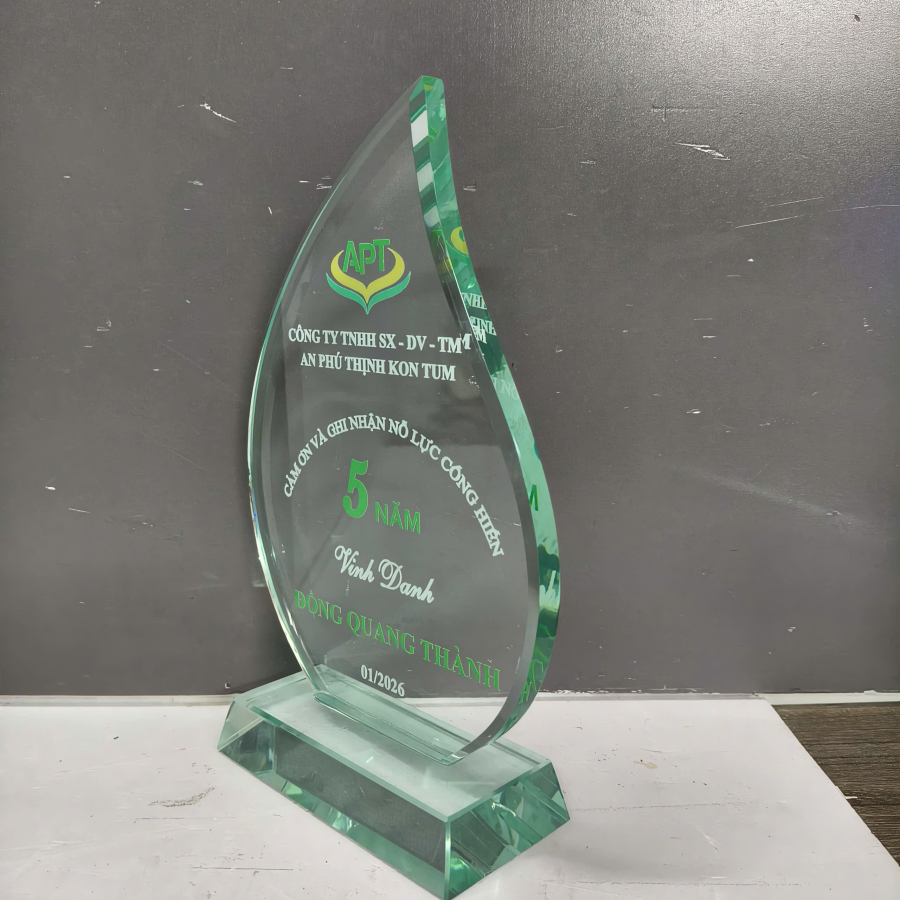 Kỷ niệm chương thủy tinh chiếc lá giá tốt 