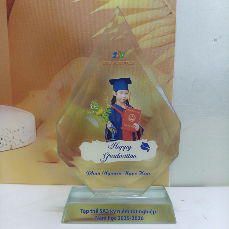 Kỷ niệm chương thủy tinh kỷ niệm tốt nghiệp