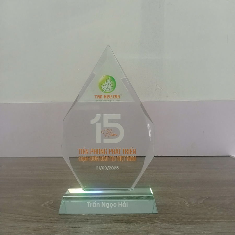 KỶ NIỆM CHƯƠNG THỦY TINH - PHA LÊ NHỌN - IN THEO YÊU CẦU