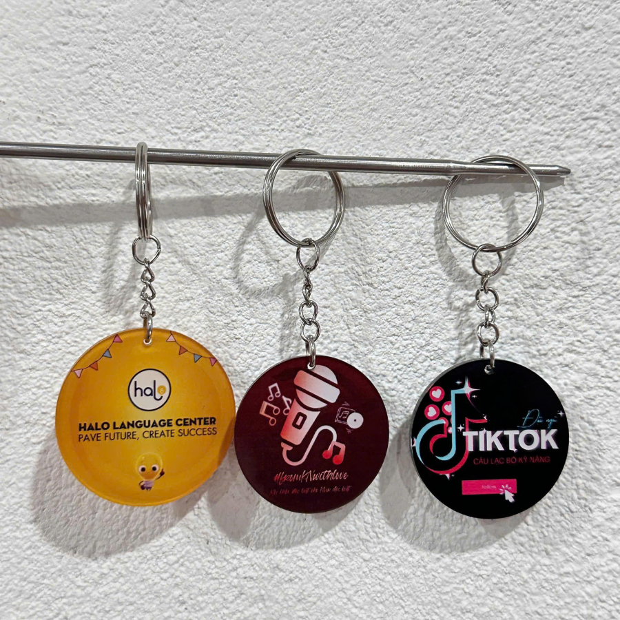 Móc khóa - móc khóa nhựa in phủ keo tiktok