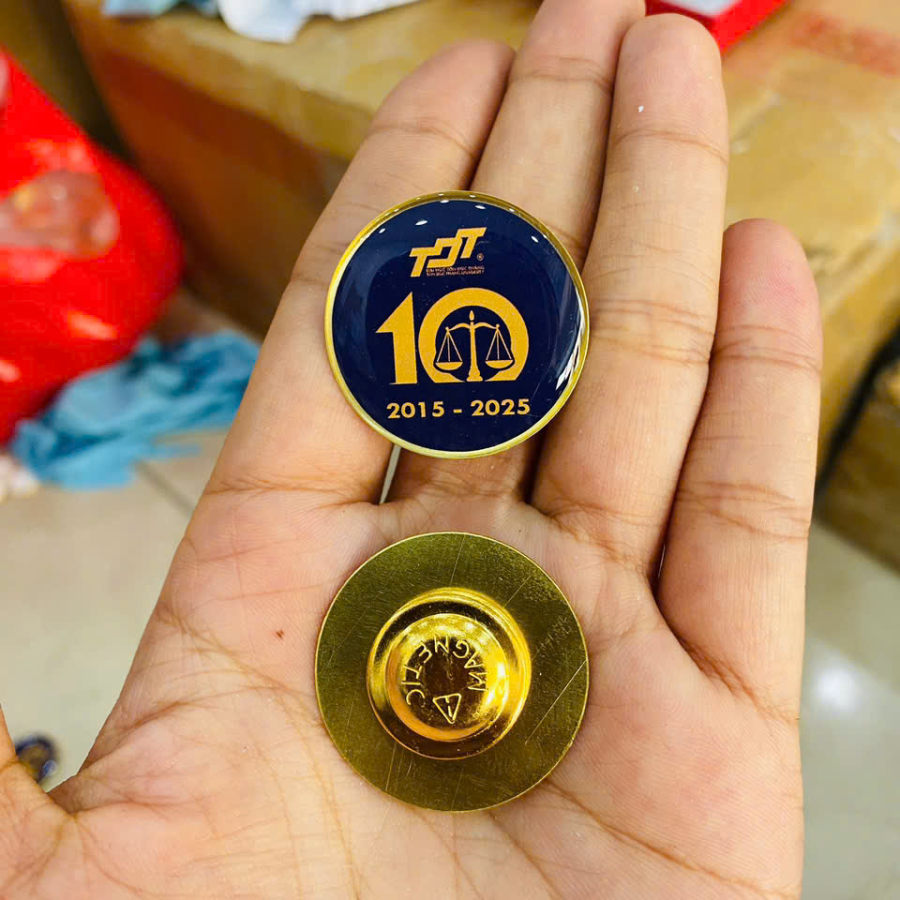 pins cài áo  - logo cài áo - huy hiệu kim loại in phủ keo 10