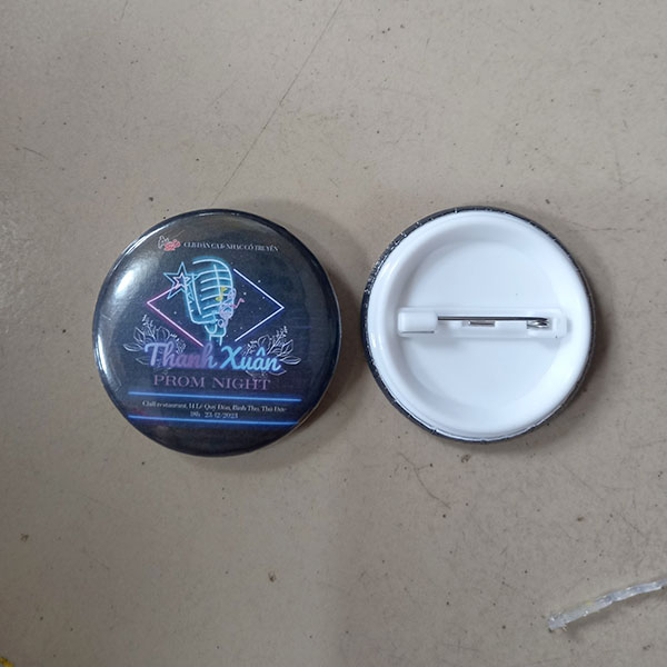 Pins cài áo - logo cài áo - huy hiệu nhựa in phủ keo âm nhạc