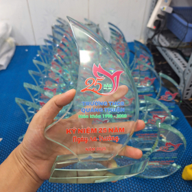 7 Lưu Ý Vàng Khi Chọn Mua Kỷ Niệm Chương mà khách hàng nên biết