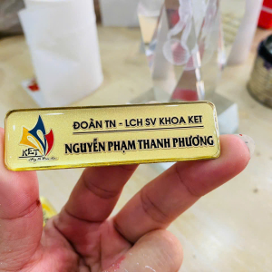Bảng tên cài áo doanh nghiệp