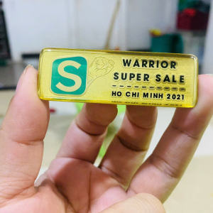 Bảng tên cài áo nhân viên