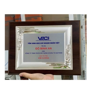 BẢNG VINH DANH KHUNG GỖ CAO CẤP - TRI ÂN NHÀ TÀI TRỢ 