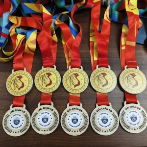 Huy chương gỗ thể thao bóng đá