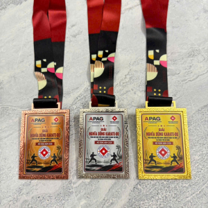 Huy chương trao giải võ thuật karate-do