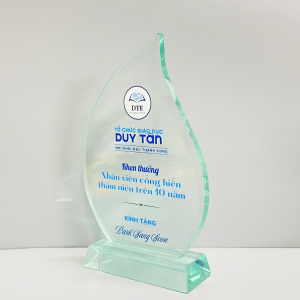 Kỷ niệm chương khen thưởng nhân viên