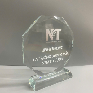 Kỷ niệm chương pha lê khắc logo