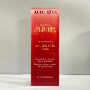 Kỷ niệm chương pha lê nguyên khối vinh danh 