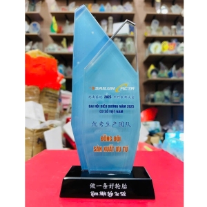 Kỷ niệm chương pha lê vinh danh tập thể 2026