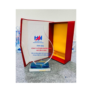 KỶ NIỆM CHƯƠNG PHA LÊ VINH DANH CTY CỔ PHẦN TRUYÊN THÔNG MẶT TIỀN Á CHÂU