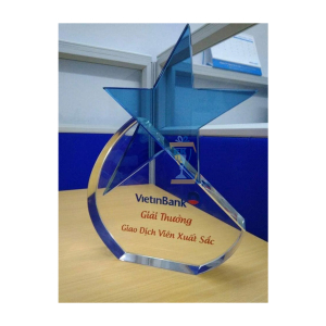 KỶ NIỆM CHƯƠNG PHA LÊ VINH DANH NHÂN VIÊN XUẤT SẮC VIETINBANK