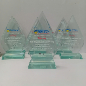 KỶ NIỆM CHƯƠNG THỦY TINH - PHA LÊ NHỌN - IN THEO YÊU CẦU
