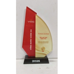 Kỷ niệm chương vinh danh tâp thể 