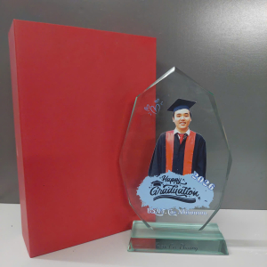 kỷ niện chương pha lê nhọn tốt nghiệp giá tốt 2026