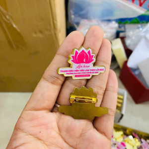 pins cài áo - logo cài áo - huy hiệu cài áo bông sen 2